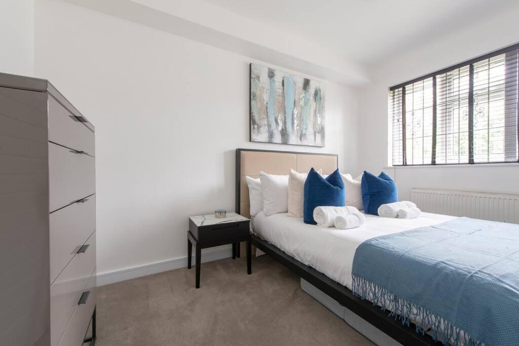 2 Bedroom Modern Urban Sanctuary 1Cc - Cherrydeal 伦敦 外观 照片