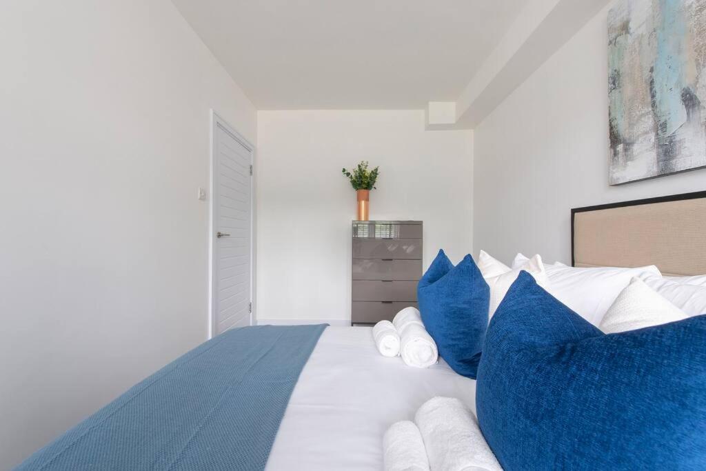 2 Bedroom Modern Urban Sanctuary 1Cc - Cherrydeal 伦敦 外观 照片