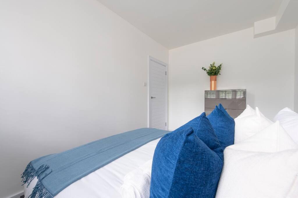 2 Bedroom Modern Urban Sanctuary 1Cc - Cherrydeal 伦敦 外观 照片