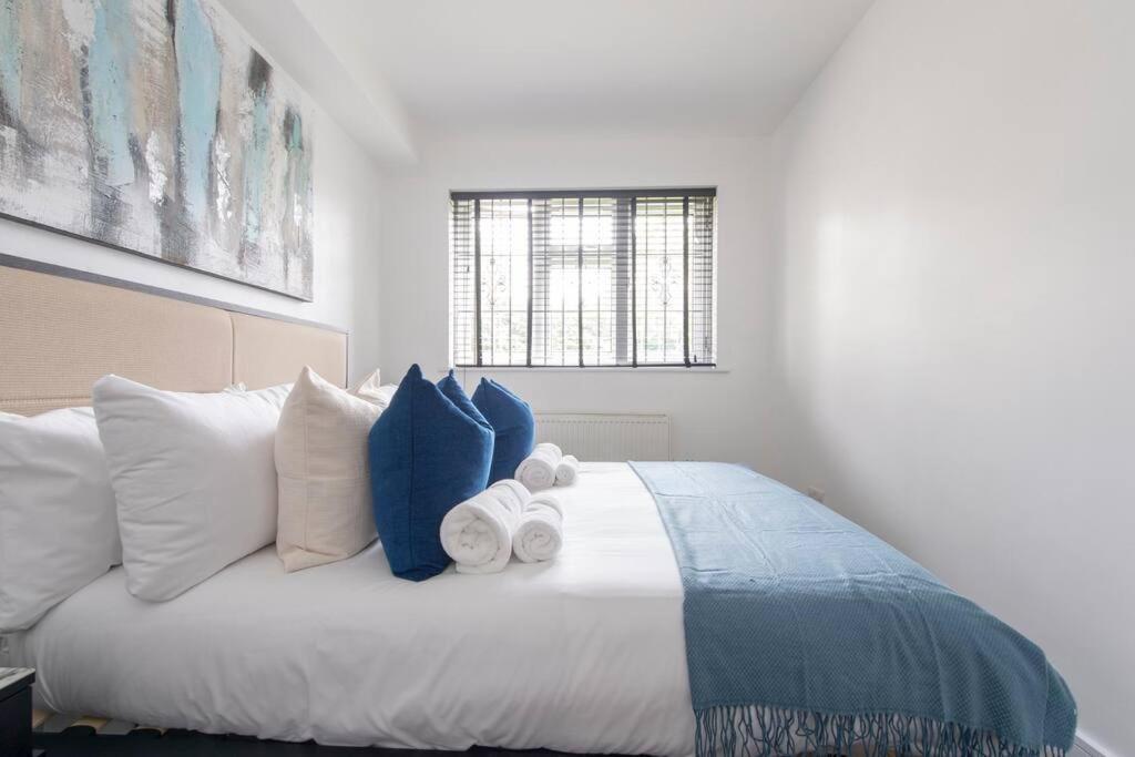 2 Bedroom Modern Urban Sanctuary 1Cc - Cherrydeal 伦敦 外观 照片