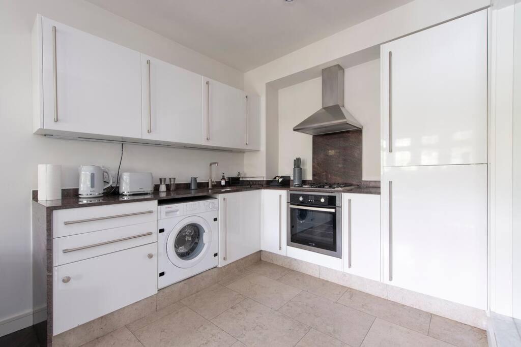 2 Bedroom Modern Urban Sanctuary 1Cc - Cherrydeal 伦敦 外观 照片